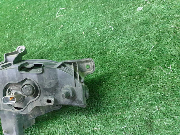 ДХО правый Genesis G80 (2016-2020)