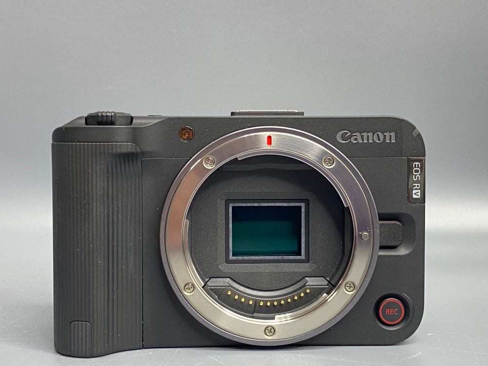 Canon EOS R50 V Kit 14-30mm + SmallRig