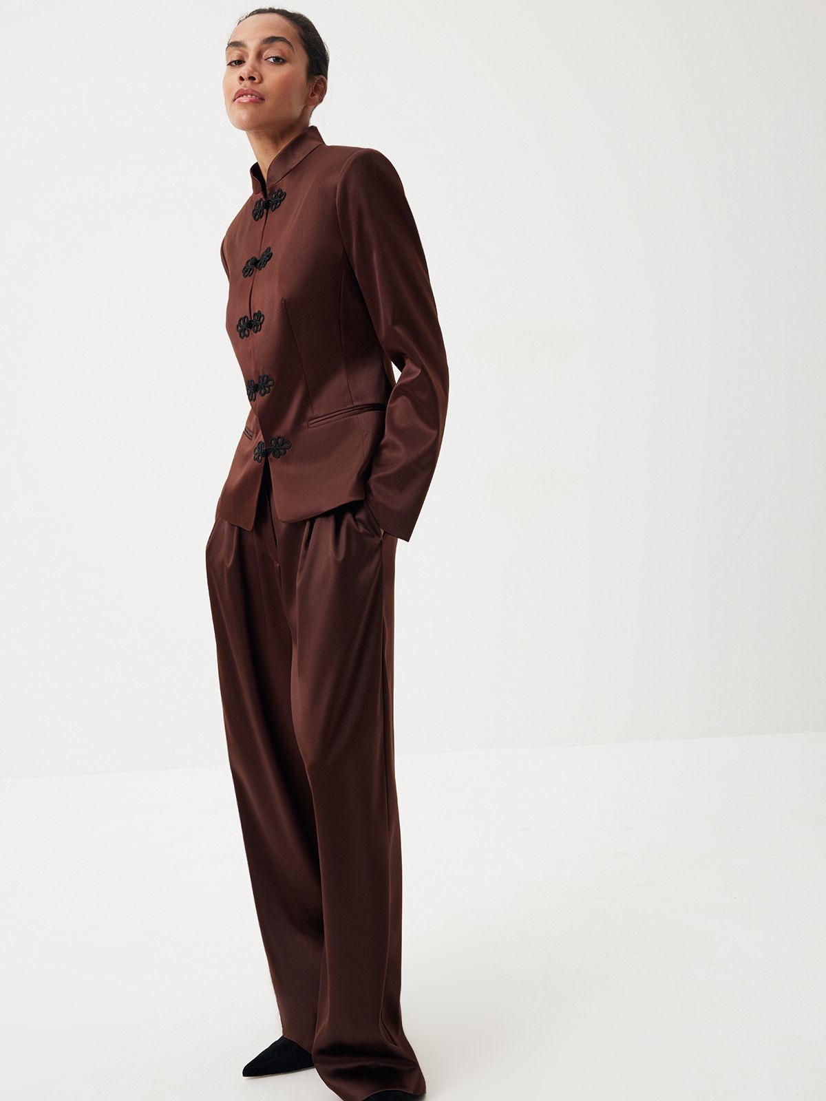 Эффектные брюки с сатиновым блеском Eastern Muse