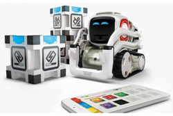 Игрушка робот с кубиками Robot Anki Cozmo. Анки Козмо - маленький robo космо . Робототехника, устройство с искусственным интеллектом.