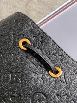 Louis Vuitton NeoNoe MM