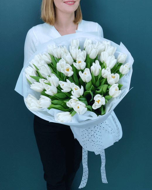 Букет из белых тюльпанов,51шт(00464)