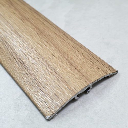 Порог-стык 40мм "DO-4" 0,9м Тик (45) ламинир. алюм.