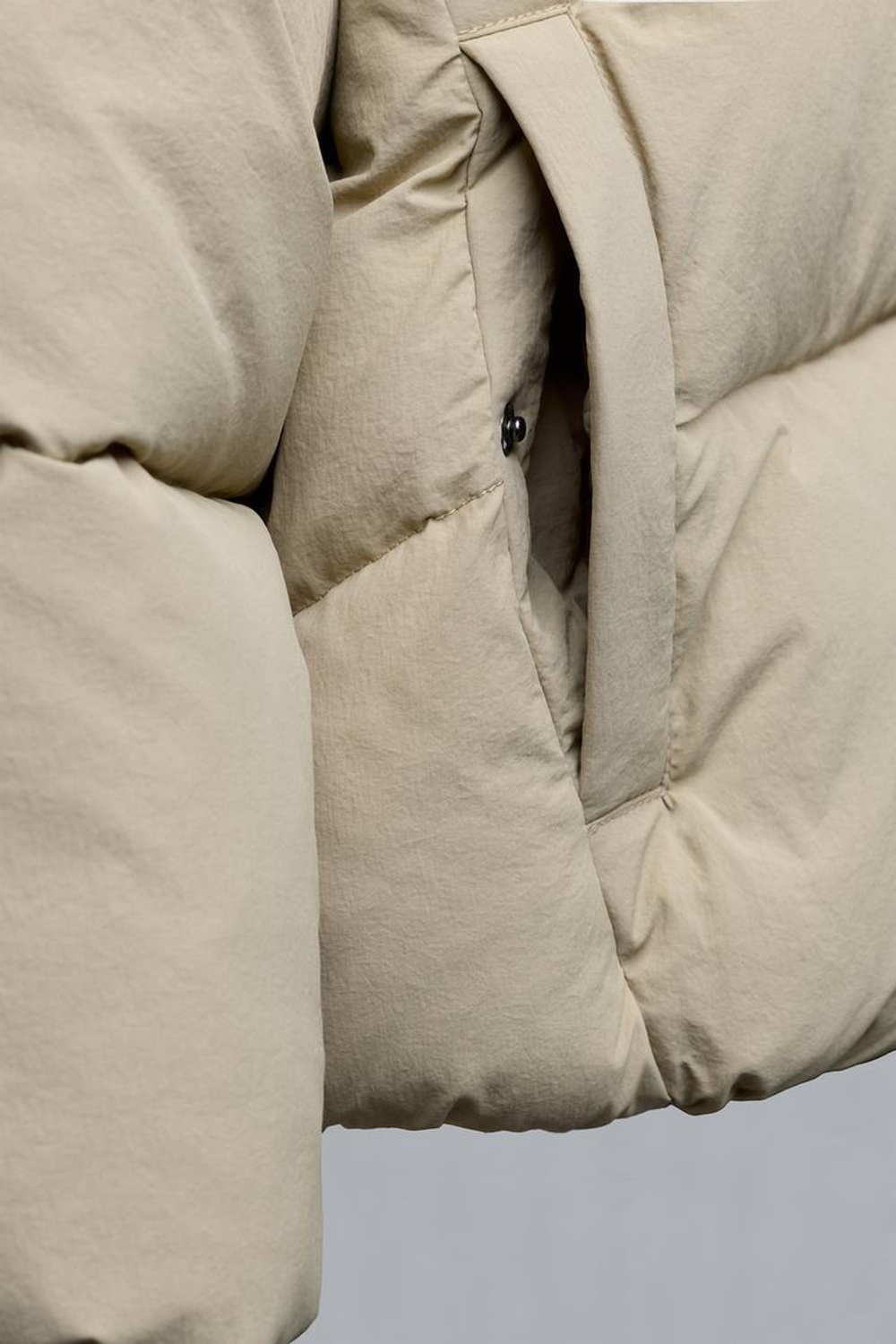 ZARA СТЕГАНАЯ КУРТКА, ПЕСОЧНЫЙ