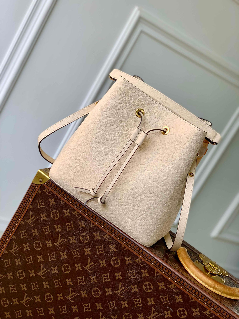 Louis Vuitton NeoNoe MM