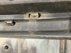 Решетка радиатора Volkswagen Touran 1 Оригинал 1t0853651d