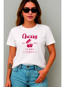 Белая футболка с вишней