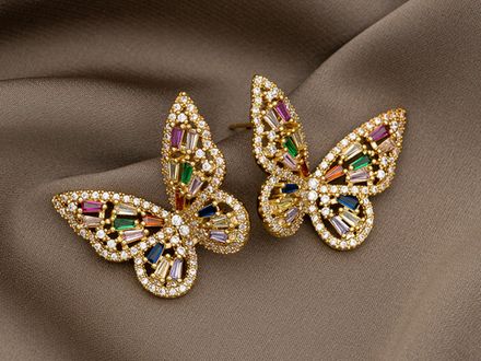 Серьги "Бабочки". 28мм, с цветными стразами