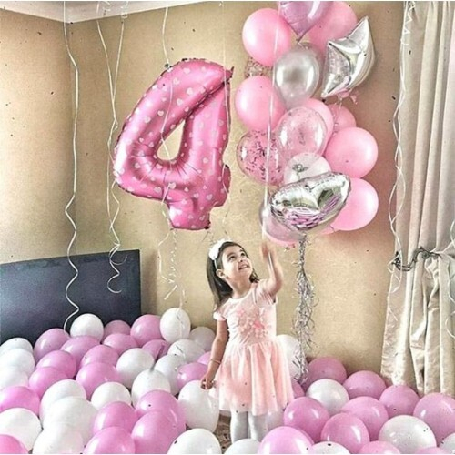 Облако из шаров на 4 года с Цифрой