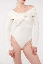 ТОП-БОДИ С УЗЛОМ, МОЛОЧНЫЙ