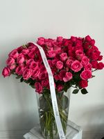 Кустовая роза в розовом оттенке