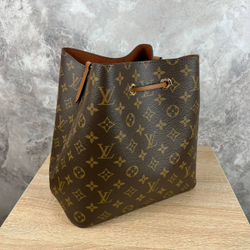 Сумка Louis Vuitton