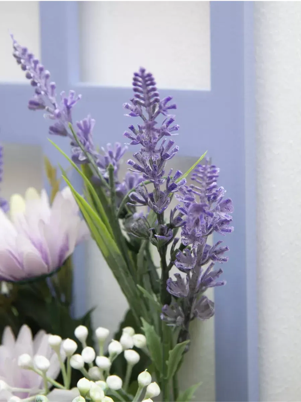 Панно на стену для интерьера "Окно с цветами"