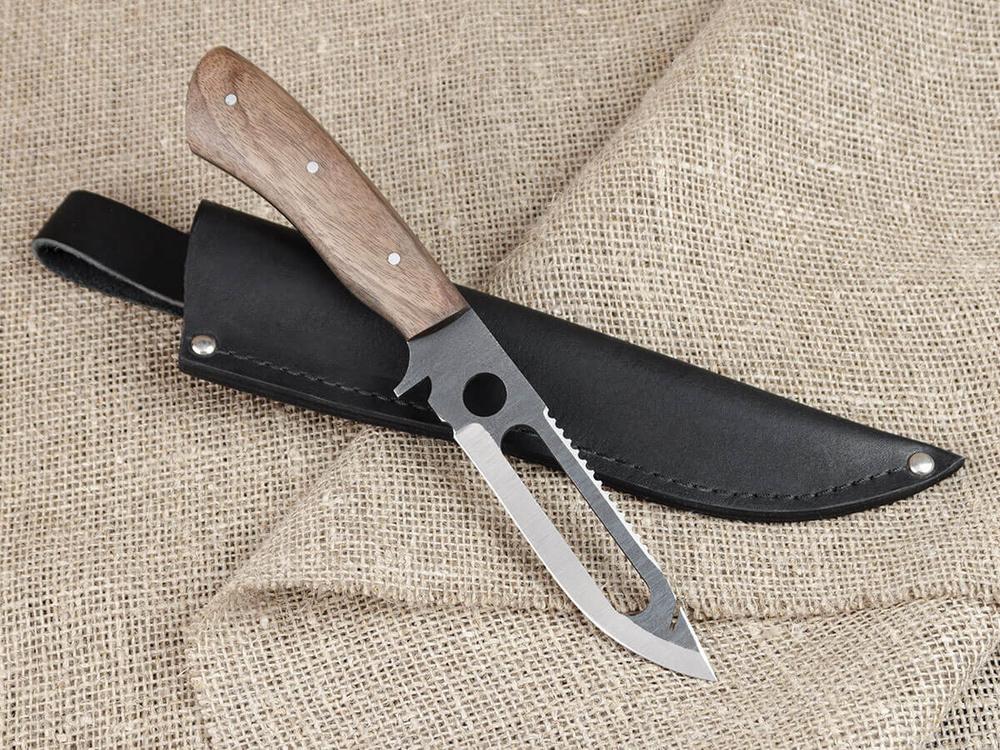 Рыбацкий нож "Акула", цельнометаллический, сталь 65х13, рукоять орех