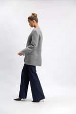 Полупальто без воротника, карманы клапаны