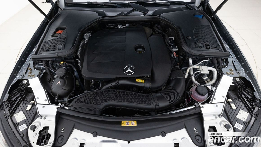 Mercedes-Benz E-Class W213 E350 4MATIC Avangarde (02.2022)