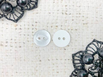 Пуговицы, d 1,2 см, 2 прокола, белый