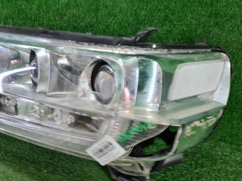 Битая Фара левая Toyota Land Cruiser 200 (2015-2021) LED