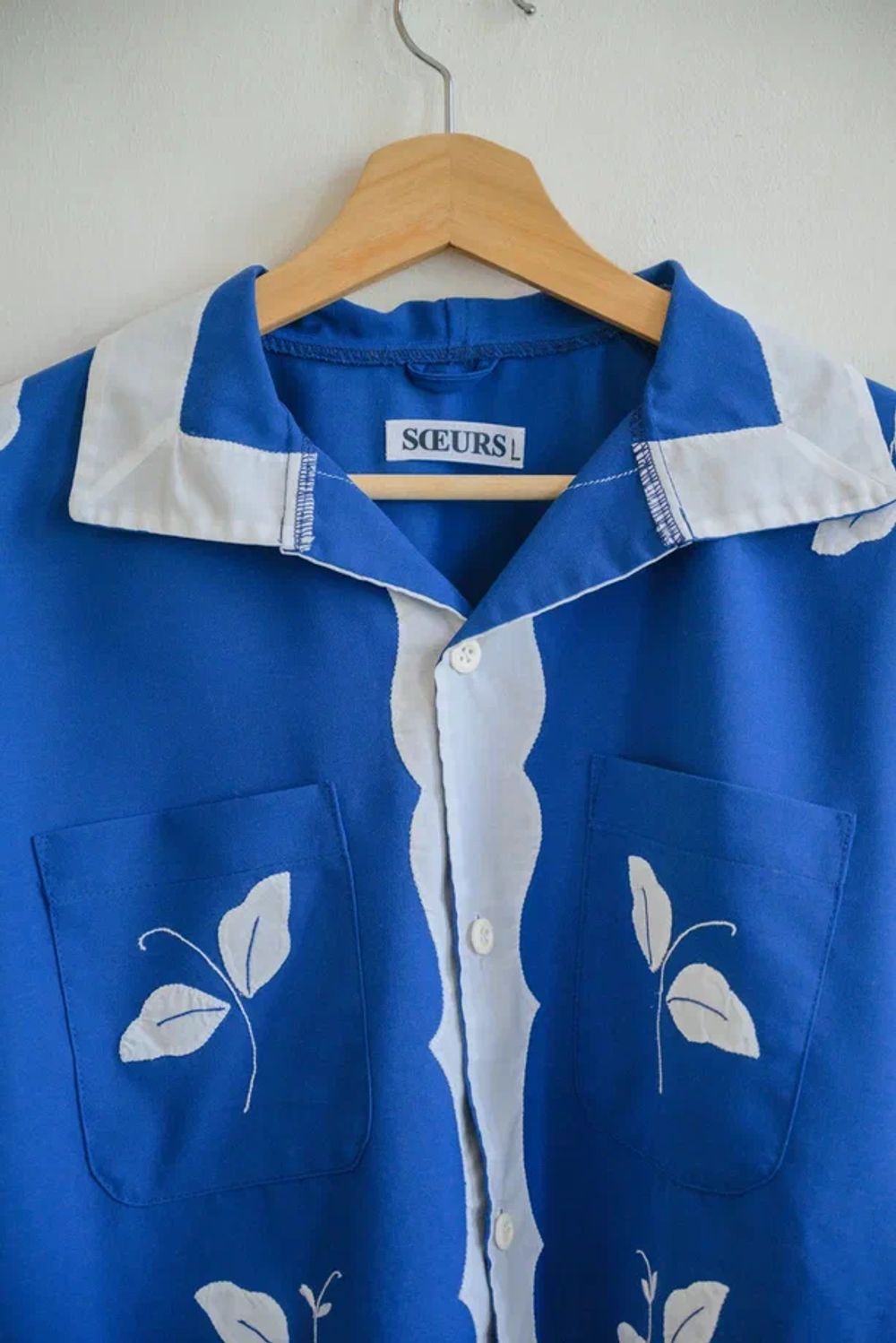 Рубашка Soeurs украшенная с аппликациями синяя