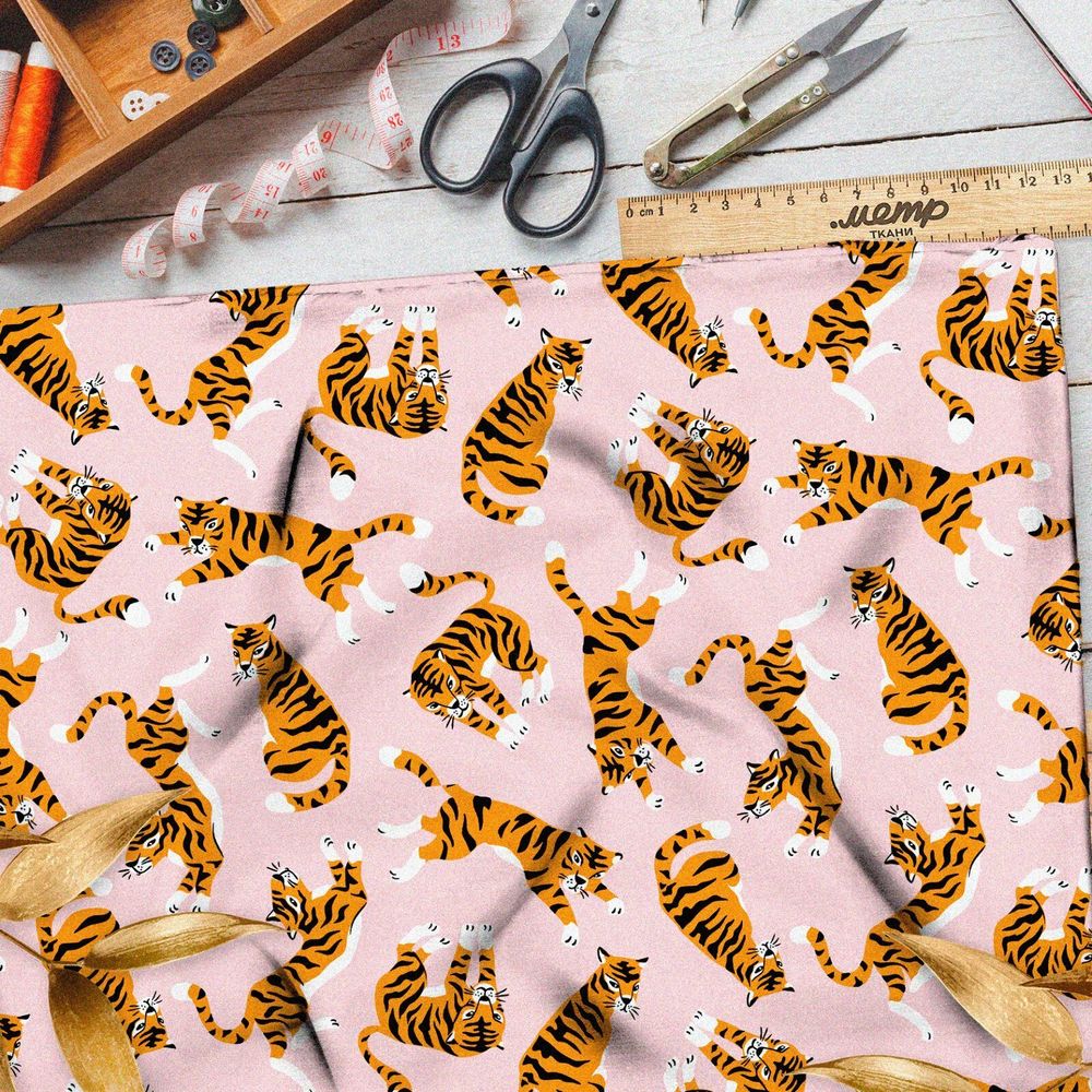 Ткань атлас дрессированный тигр