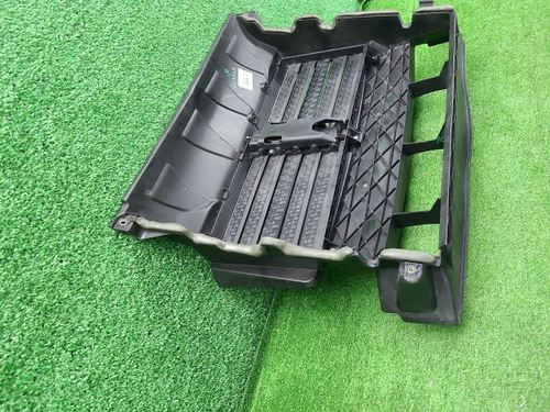 Воздуховод радиатора Maserati Levante (2016-2024)