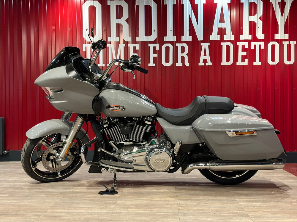 Harley-Davidson Road Glide 117 2024 (Billiard Gray/CHROME Trim)
