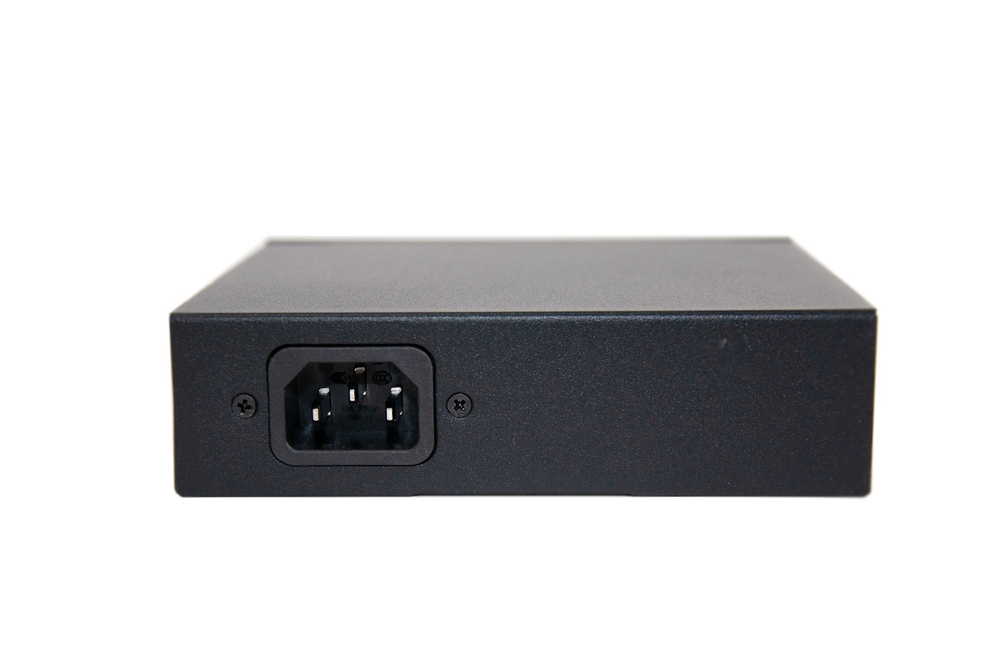 Коммутатор-свитч DPTEK DK100, 4 порта RJ45 PoE 100Мбит/с, 2 порта Uplink 100Мбит/с