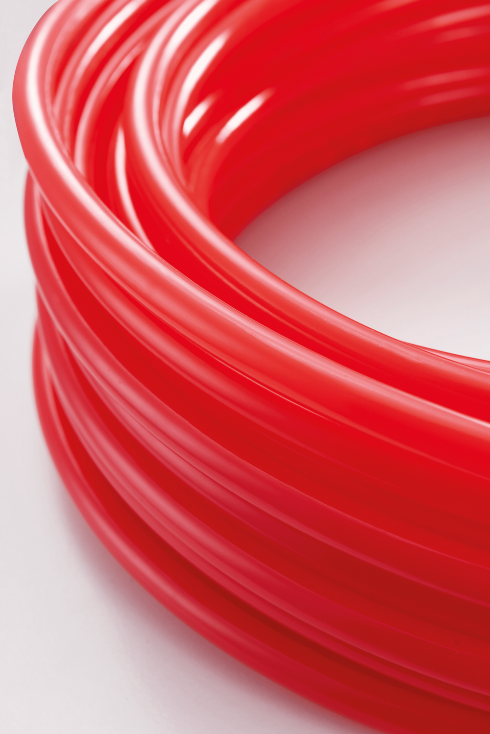 Труба из сшитого полиэтилена RIIFO Vita PE-Xb/EVOH 20x2.0 SDR 10/S 4,5 бухта 200 м красная