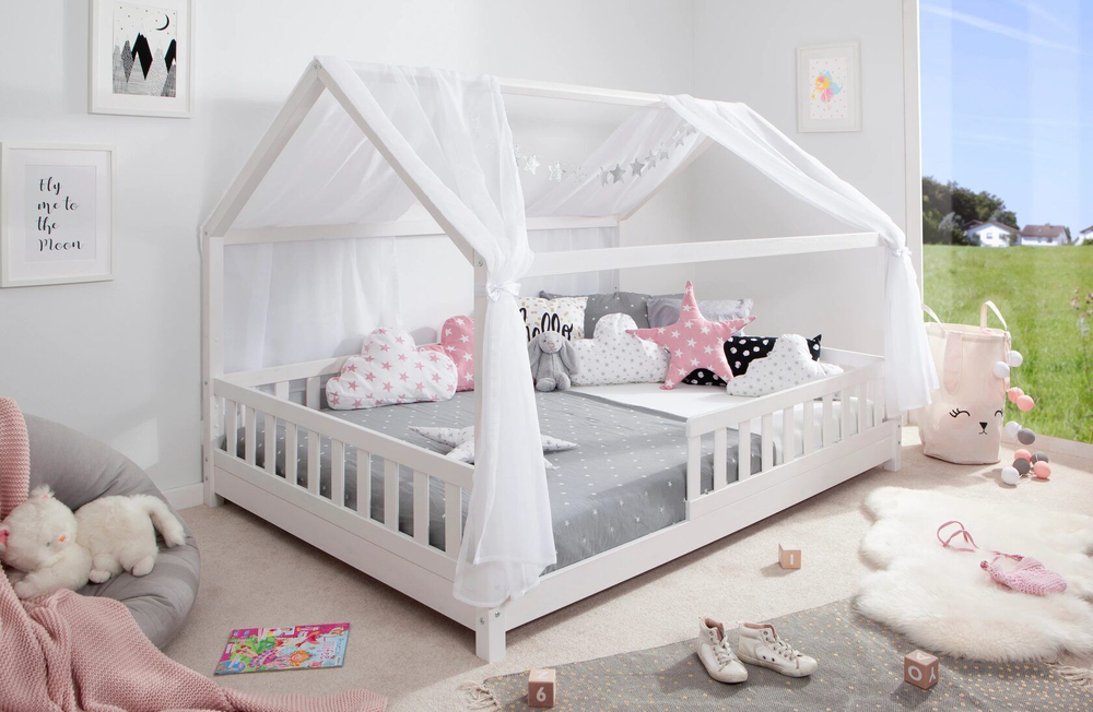 Кровать-домик 140x200 Чайн из сосны с регулировкой высоты, бортиками и основанием, белая