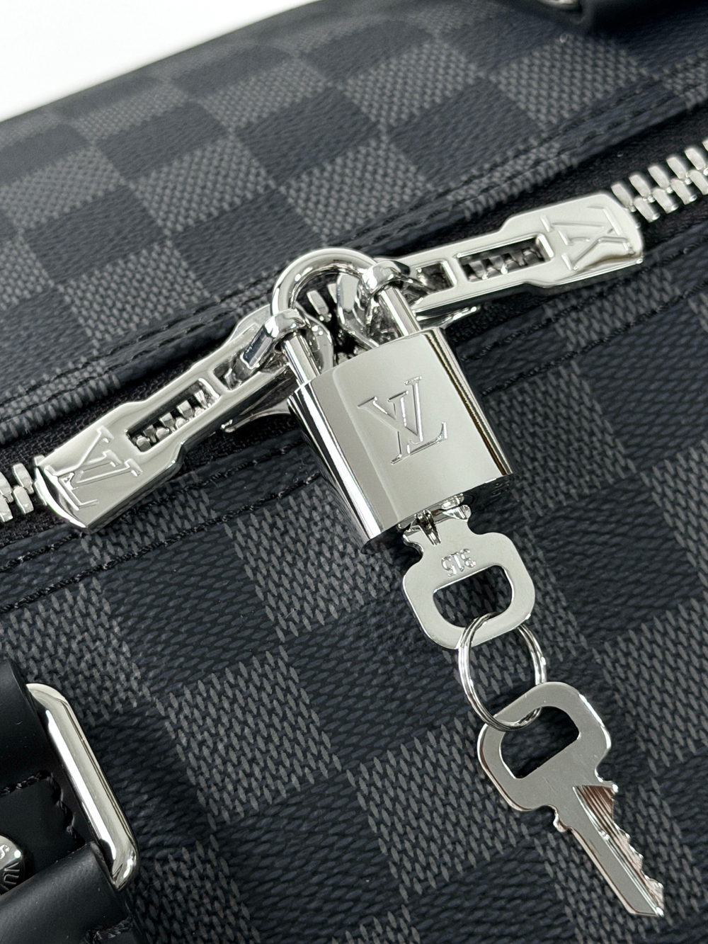Louis Vuitton Keepall Bandouliere 50