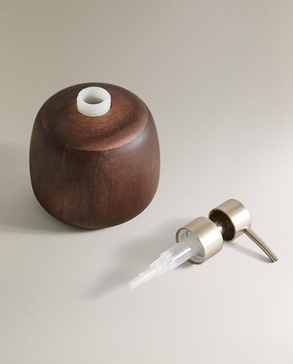 ZARA HOME ДЕРЕВЯННЫЙ ДОЗАТОР МЫЛА, СВЕТЛО-БЕЖЕВЫЙ