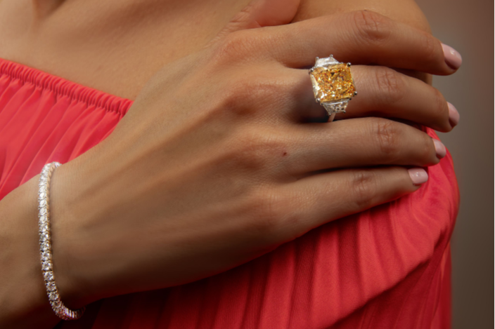 V = VISION | J = JEWELLERY | CODE = СОВЕРШЕНСТВО