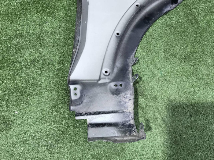 Крыло переднее левое Land-Rover Discovery 3 (2004-2009)