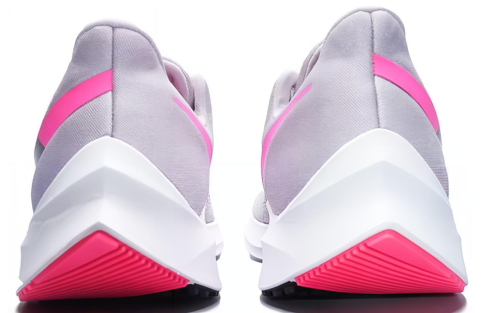 Кроссовки Nike Zoom Winflo 6