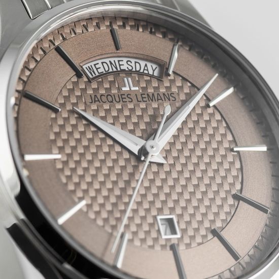 Jacques Lemans London 1-2193L — классические мужские часы  вблизи