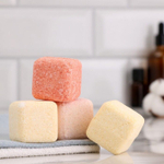 Набор из 4 бомбочек для ванны Сладкий десерт с ароматом печенья, ванили, клубники и банана