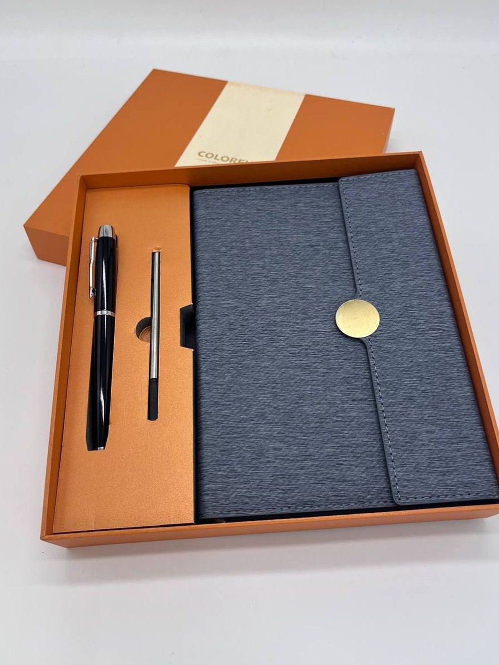 Блокнот подарочный А5 с ручкой О-серый (7725-4)