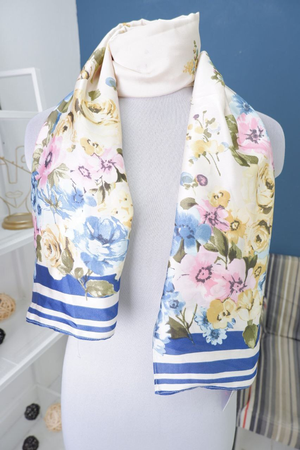 Палантин Deniza яркий, новый