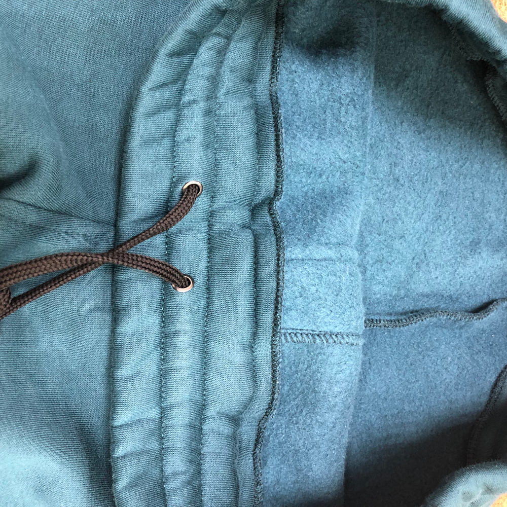 Спортивные костюмы