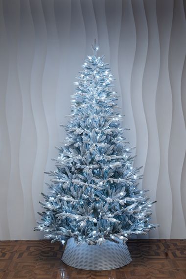 Искусственная елка Хеймдалль заснеженная 240 см., 100% литая хвоя, с холодными Led лампами, ЕлкиТорг (236240)