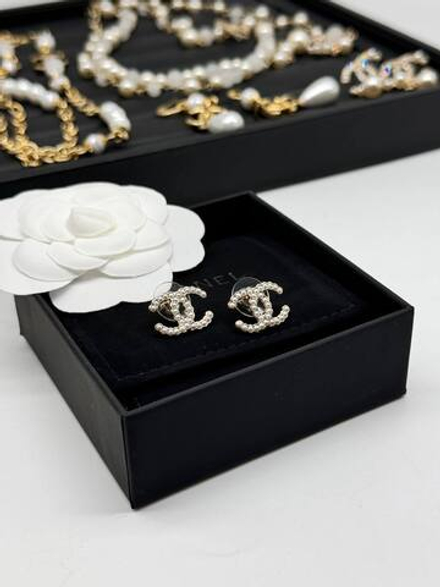 Серьги CHANEL