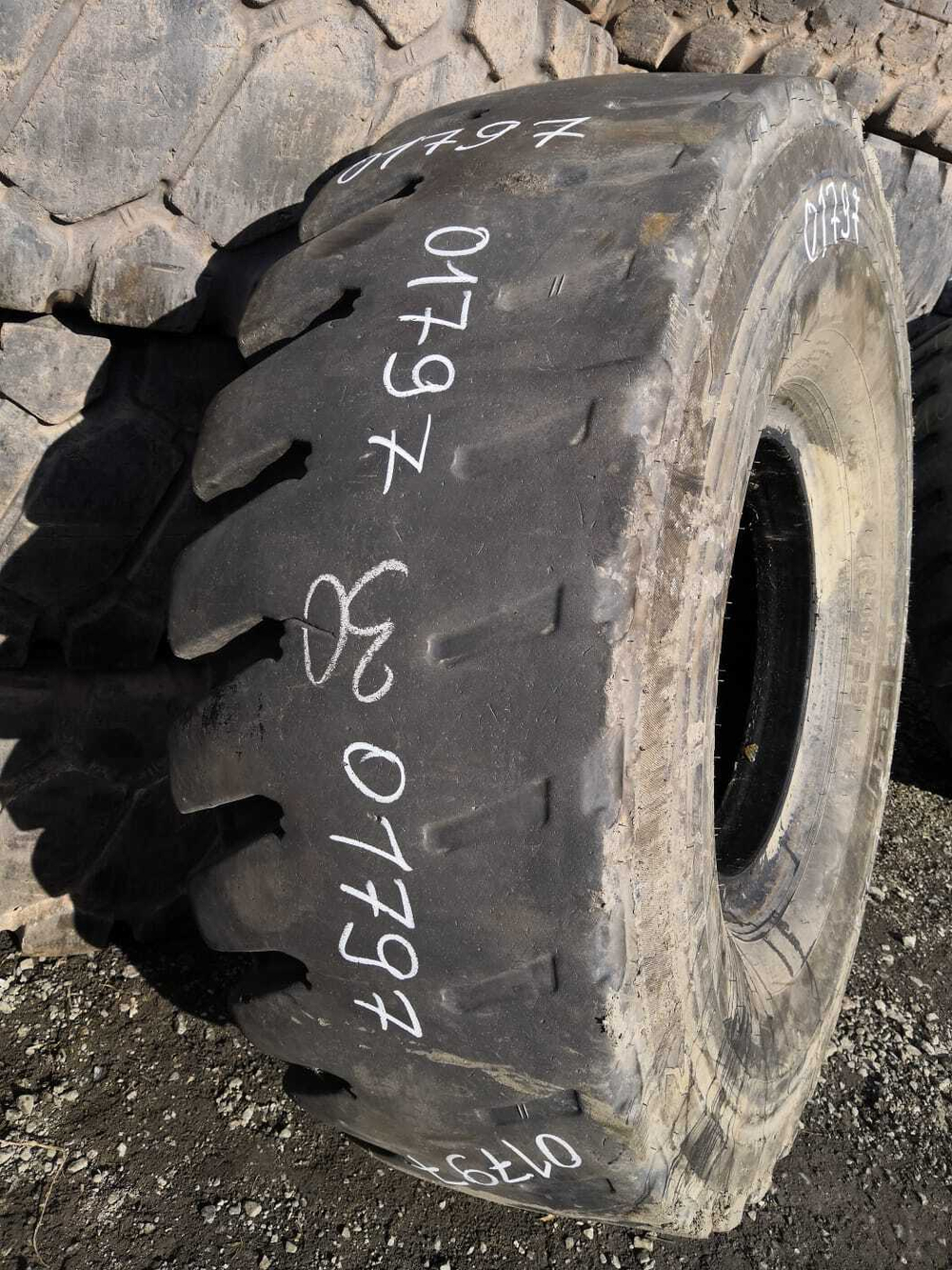 18.00-25 Nokian HTS E-4  шина б/у
