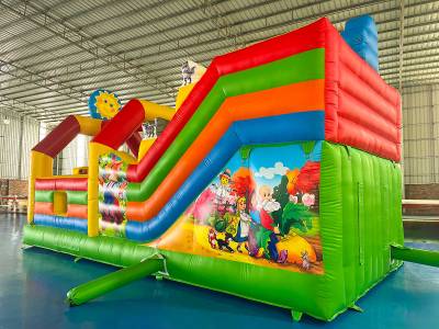 Коммерческий надувной батут «Добрая русская сказка 3», 8*4*5 м.