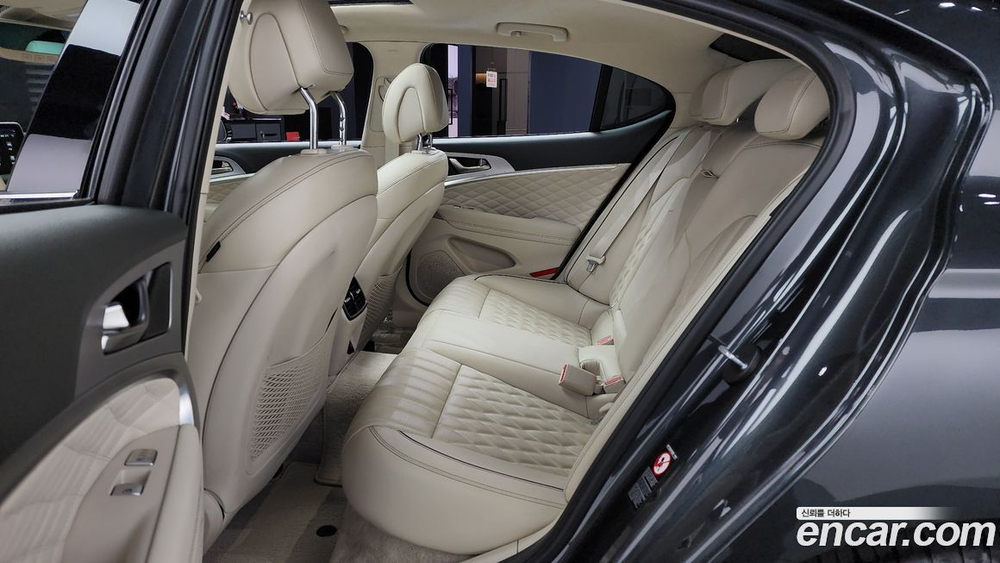 Genesis G70 2.0T AWD (07.2020)