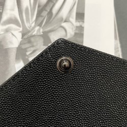 Saint Laurent WOC 19 cm