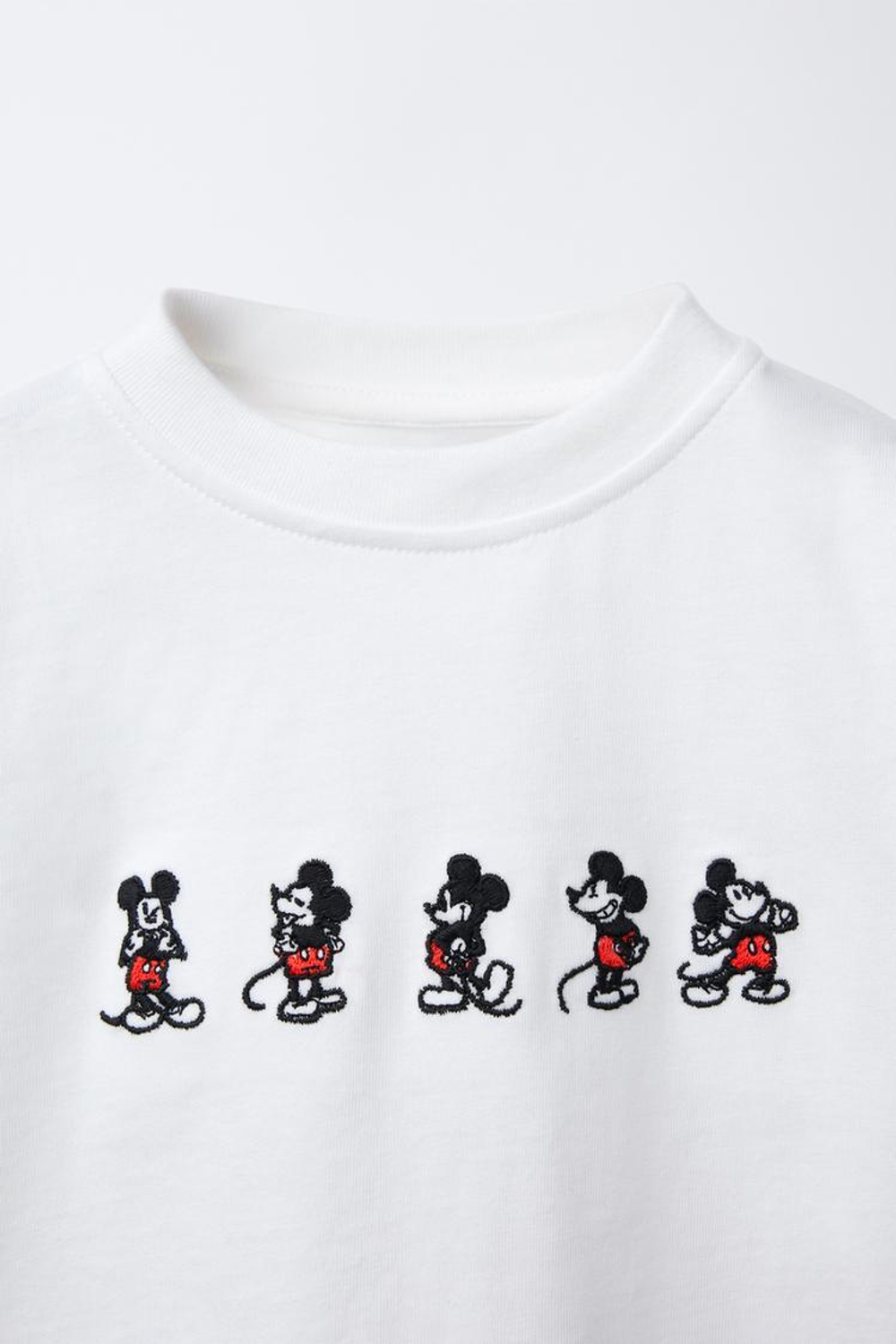 ZARA ФУТБОЛКА С ВЫШИВКОЙ «МИККИ МАУС» © DISNEY, БЕЛЫЙ
