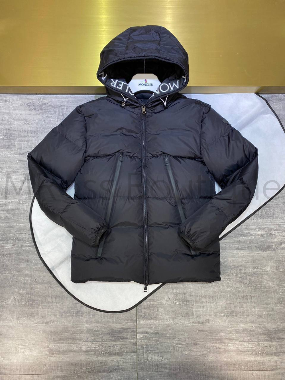 Moncler anorak deals