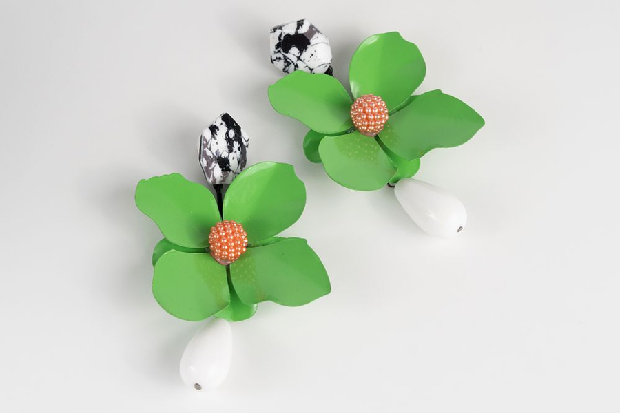 Крупные серьги-пусеты ZARA