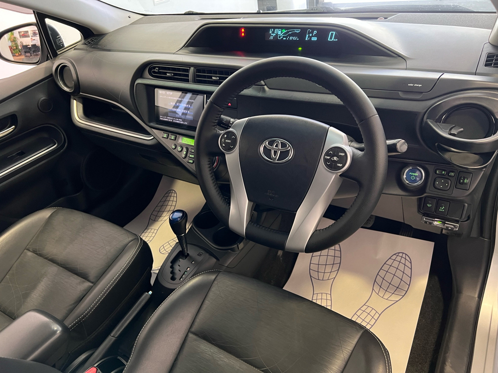 Toyota Aqua, 2013 год
