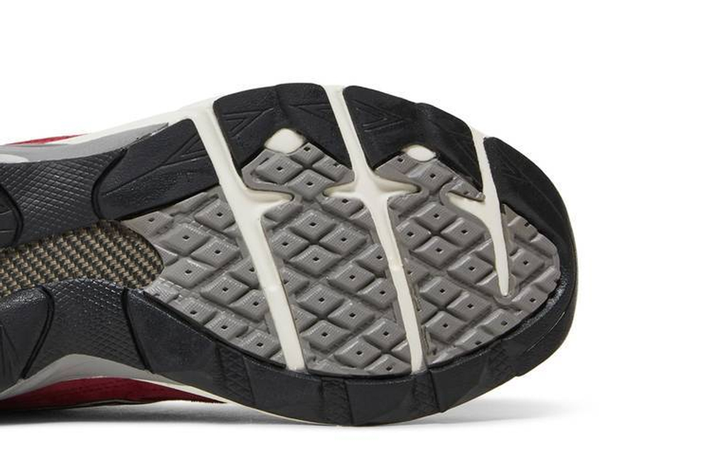 Кроссовки New Balance Teddy Made
